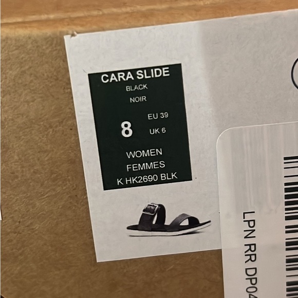 Ladies Kamik slides size 8 - Picture 3 of 3